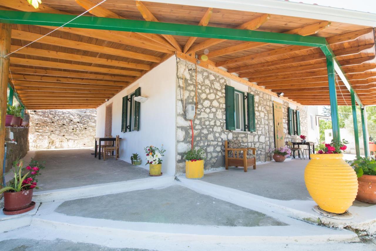 Πετρινες οικιες Λαζαράτα Εξωτερικό φωτογραφία